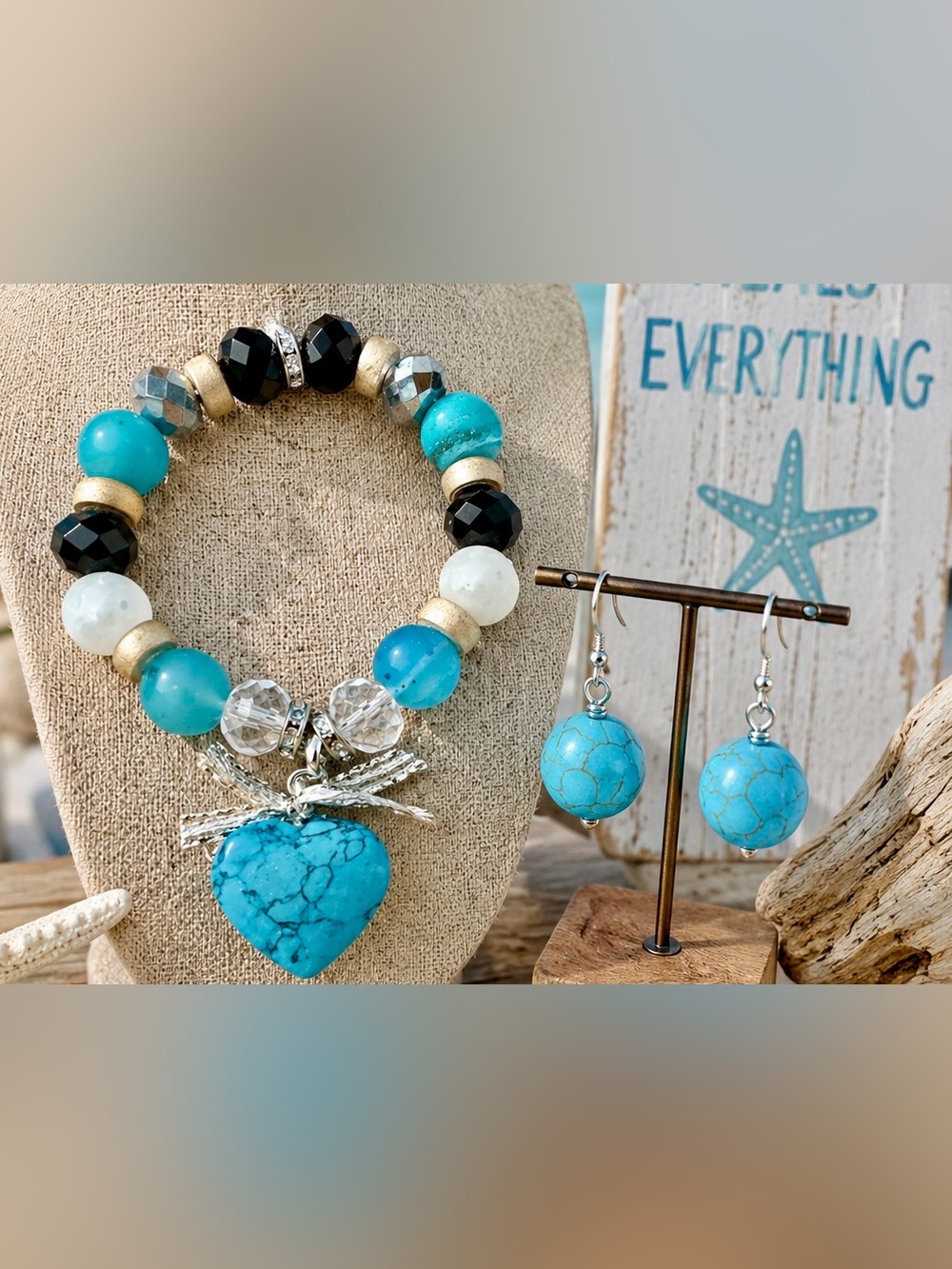 Turquoise Beaded Heart Bracelet & Earring Set - Blue